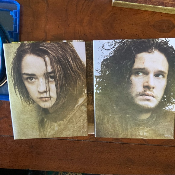 Game of Thrones DVDs, seasons 1 through 5, all are blu ray - Picture 4 of 9